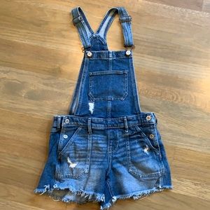 Hollister boyfriend short overall